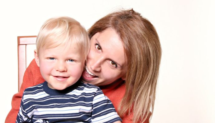 Mama na etacie? Czy da się pogodzić pracę zawodową z macierzyństwem?